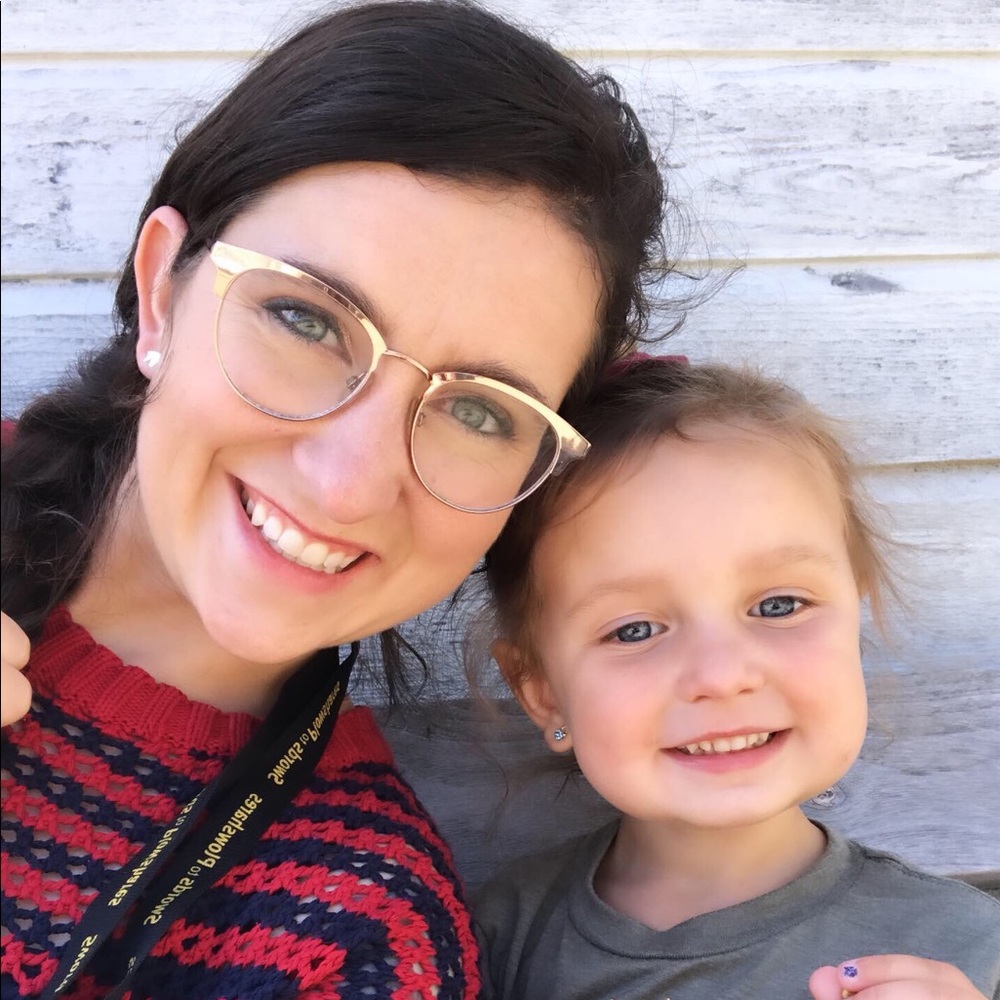 Meet your Posher, Mikayla